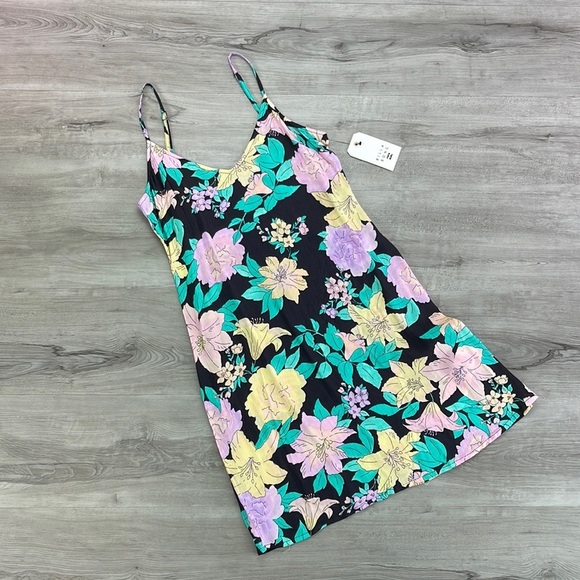 ☀️BILLABONG☀️ BLOOMING COVER UP - Picture 2 of 12